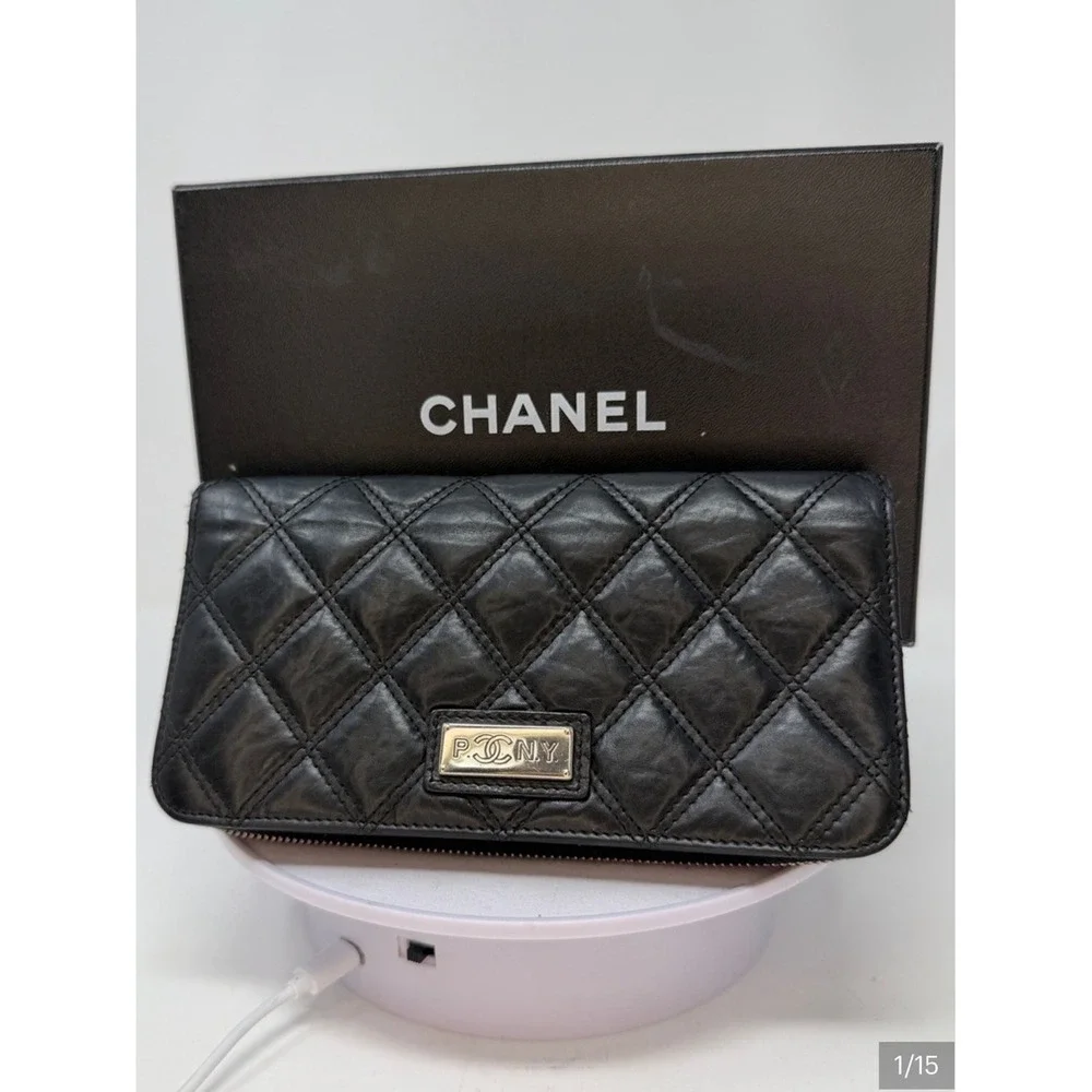 CHANEL rare 2005